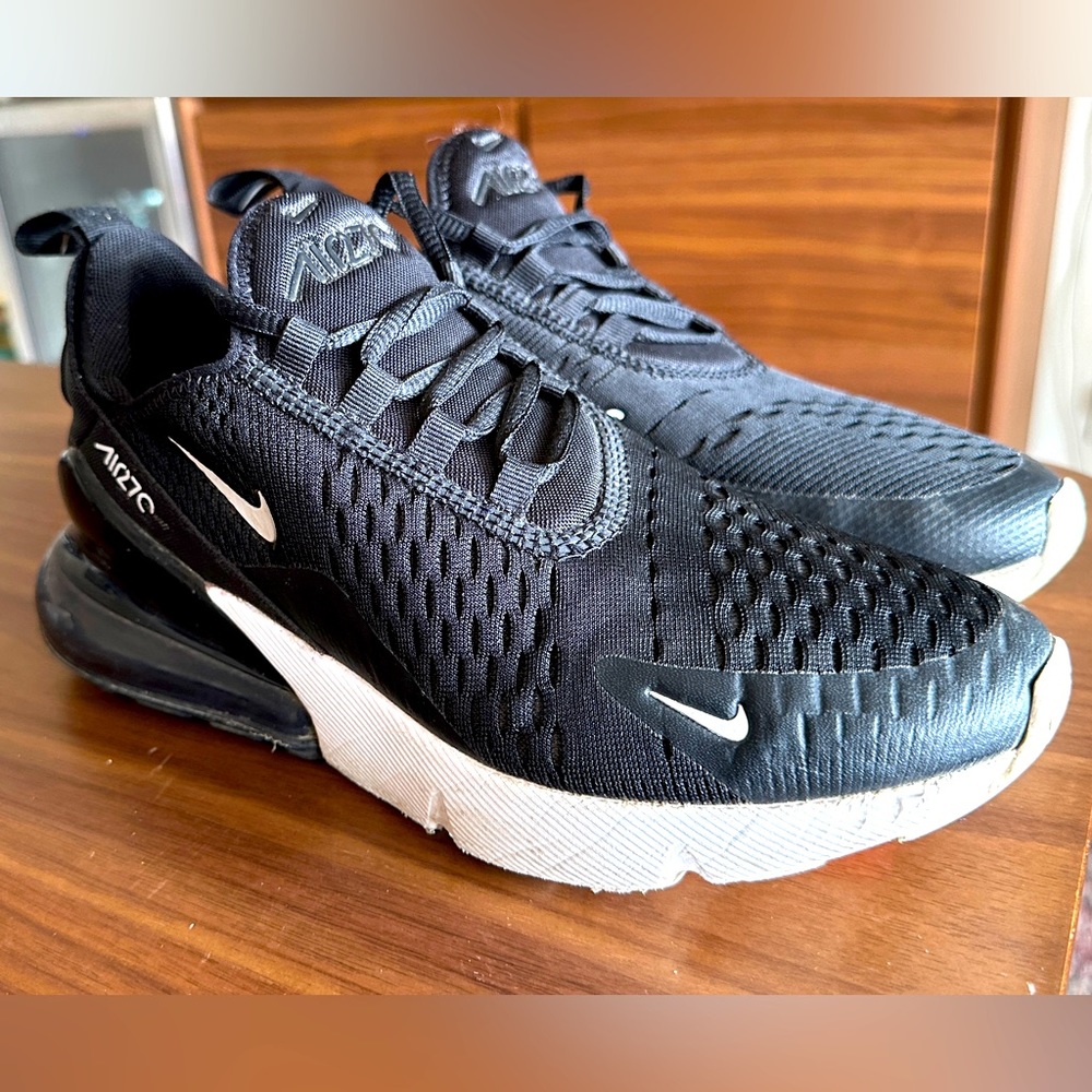 Nike AirMax 270 Youth 5.5Y